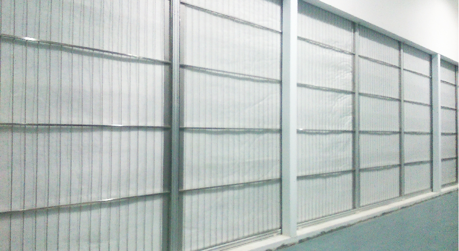 德淮半導(dǎo)體新建車間 卷簾過濾器車間內(nèi)側(cè)（超大過濾面積，通風(fēng)量穩(wěn)定可靠）